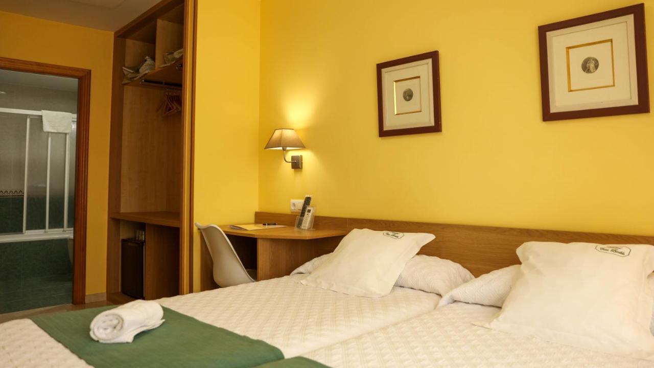 Hotel Casa Benilde Palas de Rei Dış mekan fotoğraf