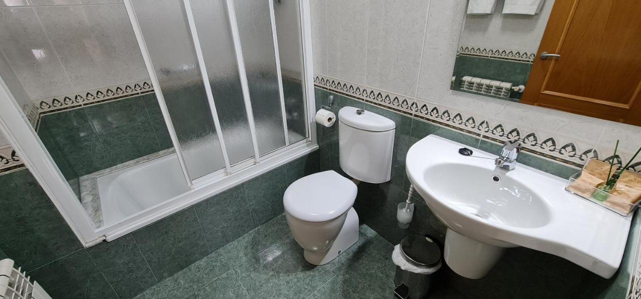 Hotel Casa Benilde Palas de Rei Dış mekan fotoğraf